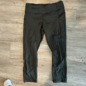 Lululemon green cropped legging